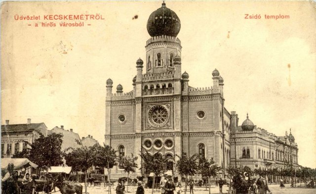 Az 1868-ban átadott kecskeméti zsinagóga 1911-ben (Forrás: MZSL)

